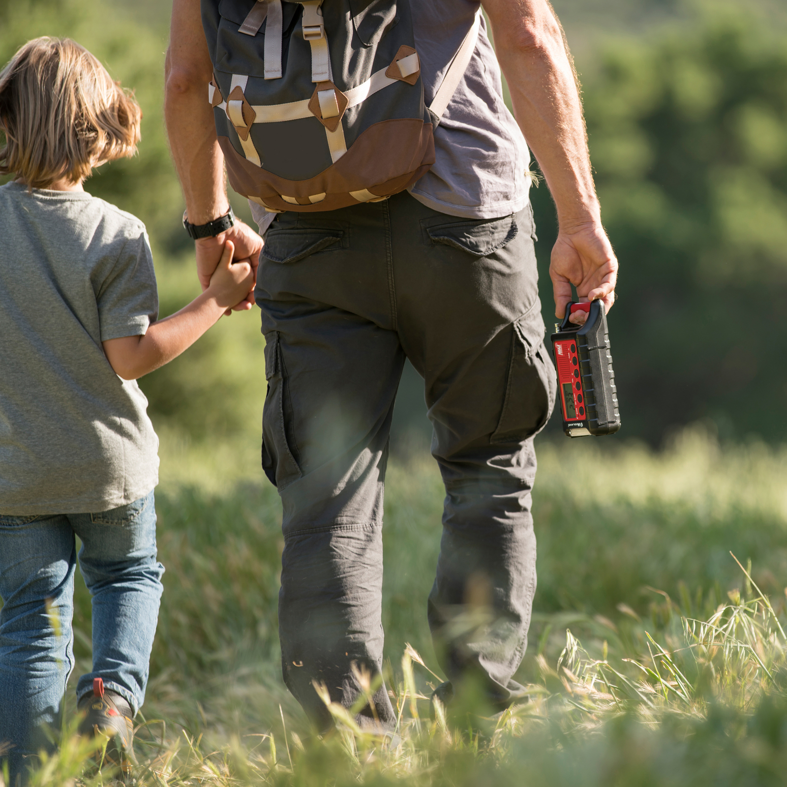 Midland ER310 Emergency Hand Crank Radio w/ Flashlight