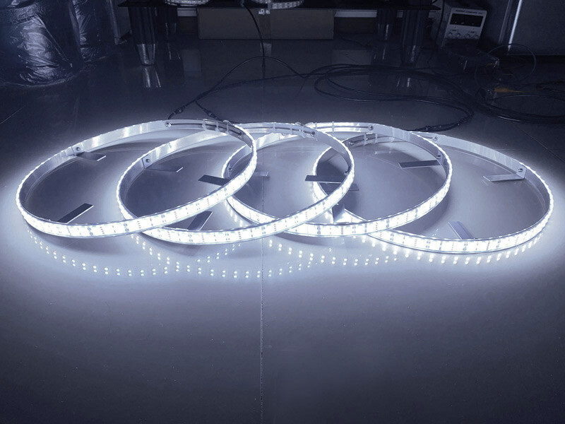 17.5'' Double Row White LED Wheel Lights For Truck Strobe Change Tire Rim Lights