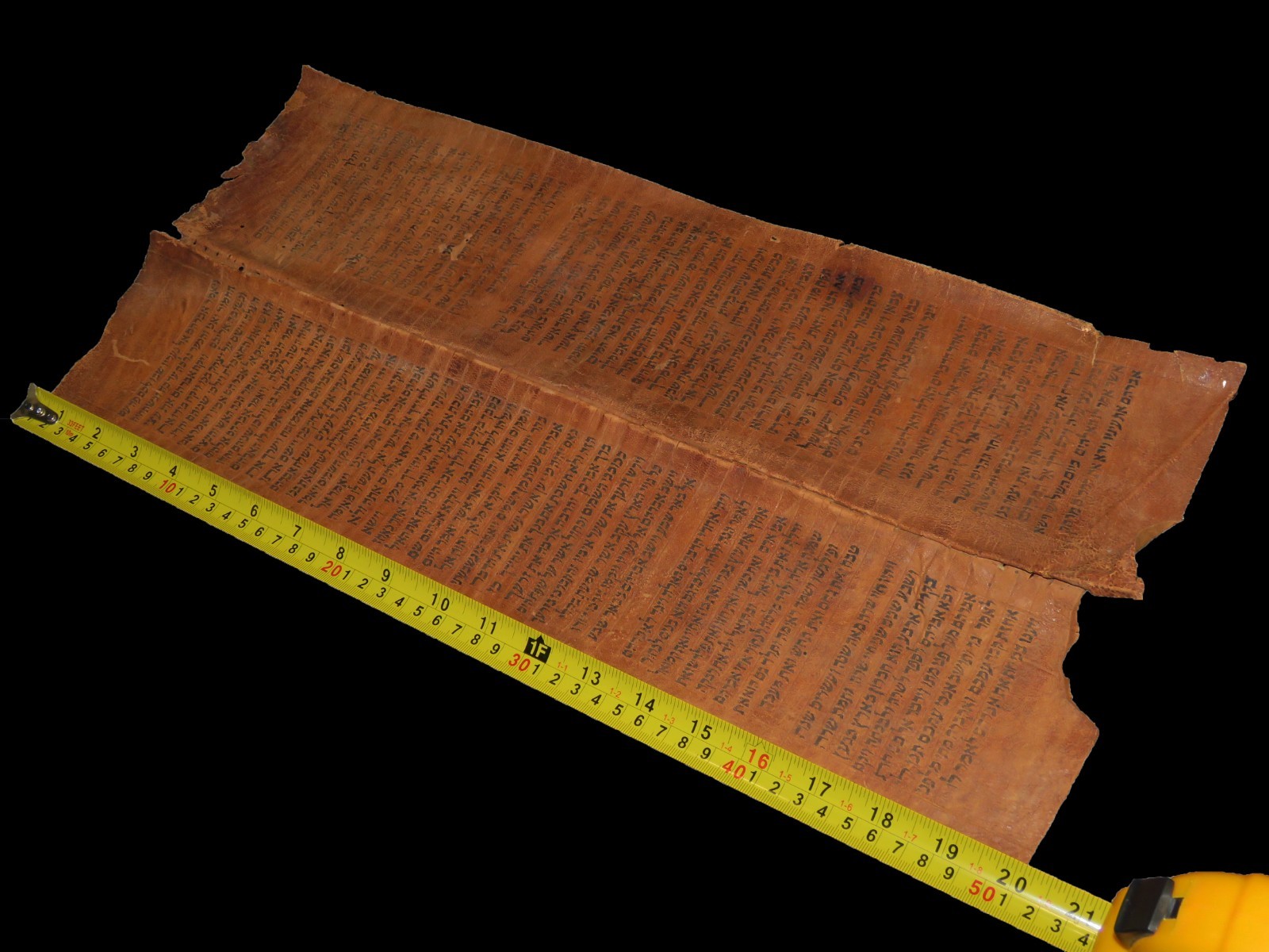 TORAH BIBLE VELLUM MANUSCRIPT FRAGMENT/LEAF 400 YRS YEMEN "The binding of Isaac"