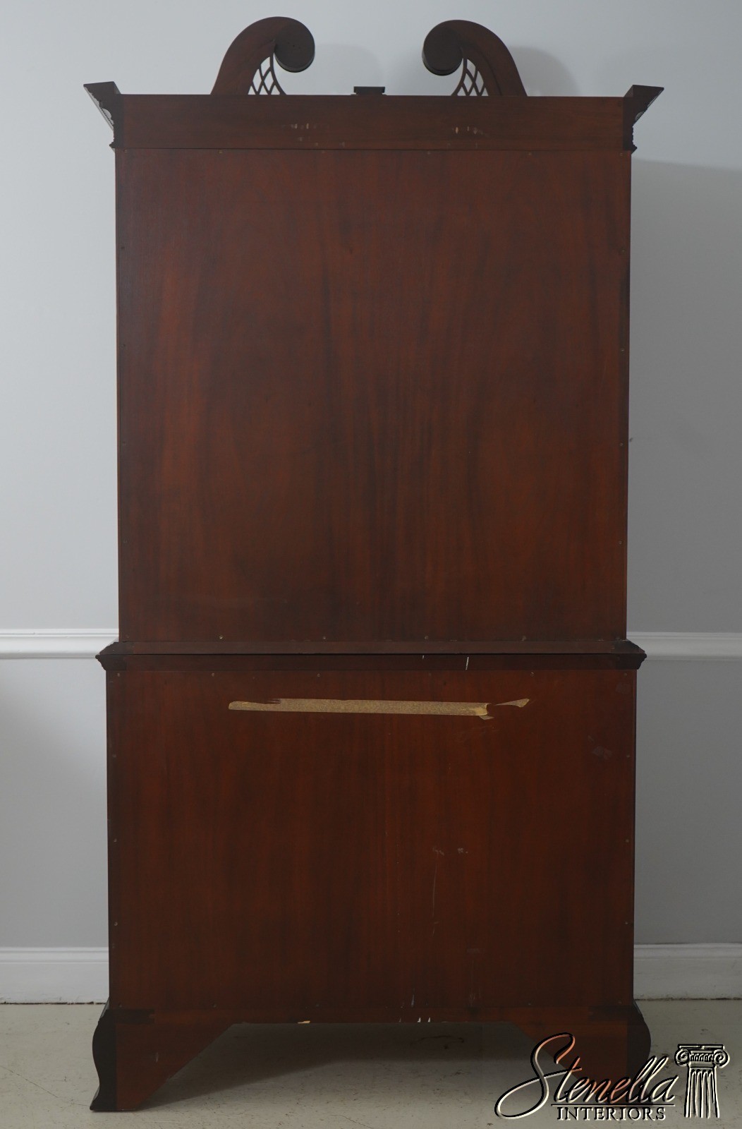 70119: KINDEL National Trust Mahogany Chest On Chest