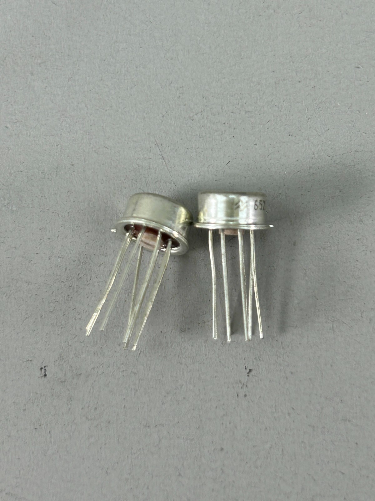 (2) LM3028AH National Integrated IC LM3028 CA3028 Differential RF/IF Amplifier