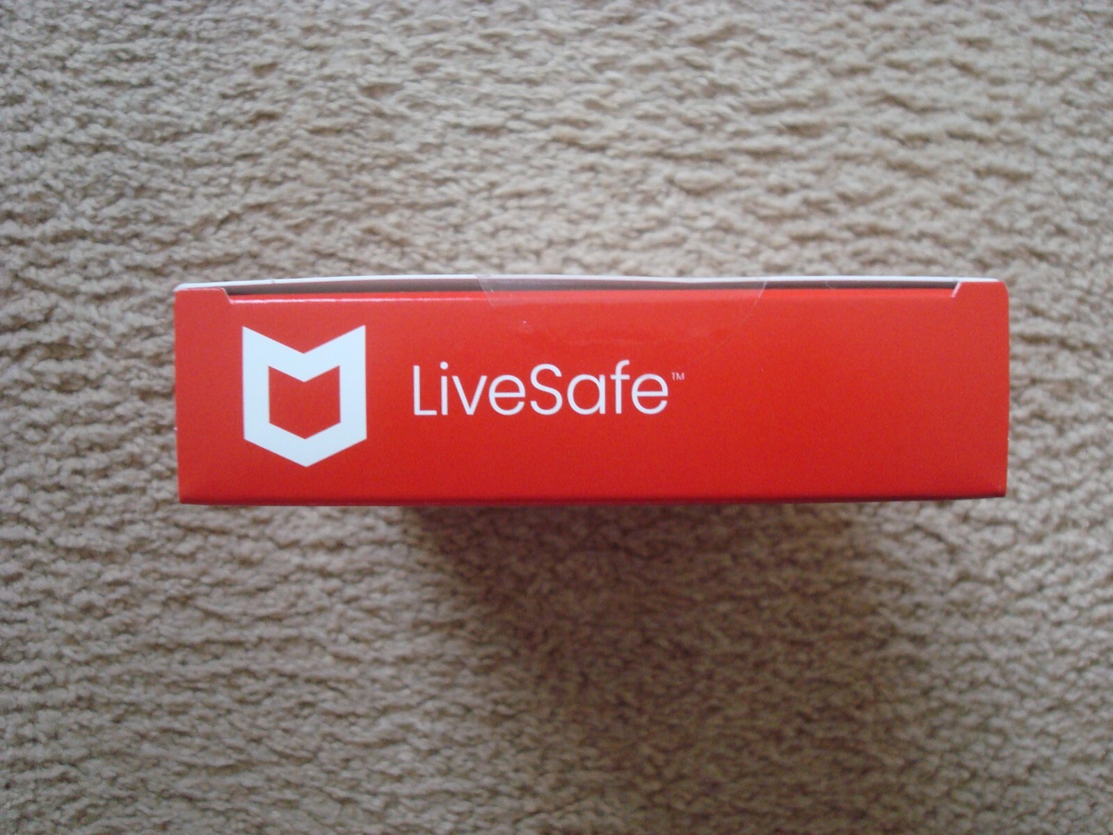 McAfee LiveSafe 2024 Unlimited Devices, Antivirus Internet, 1 Year, Sealed Box!