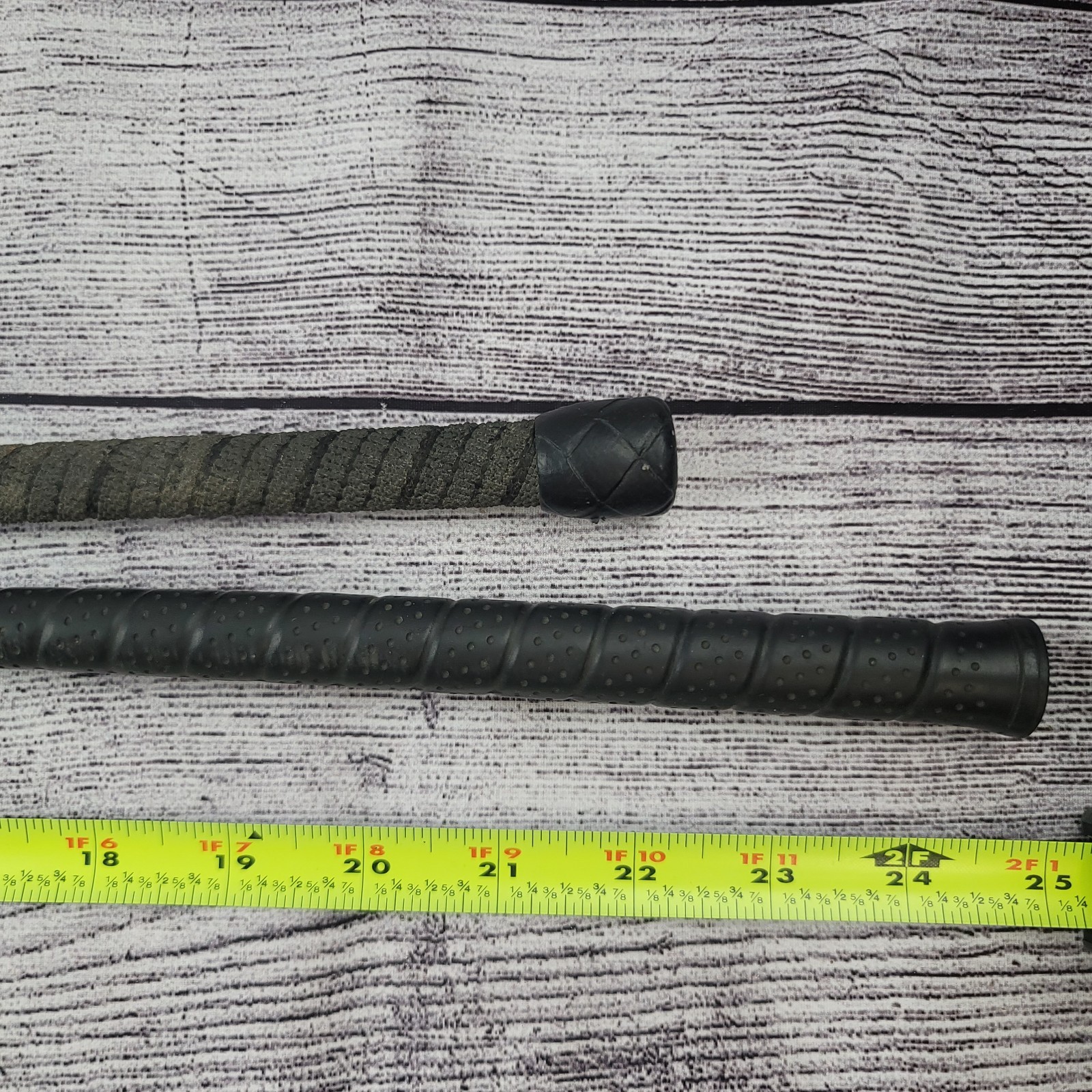 County and Fleck Black Leather Whip Horse Equestrian Riding Crop (22/25 in)