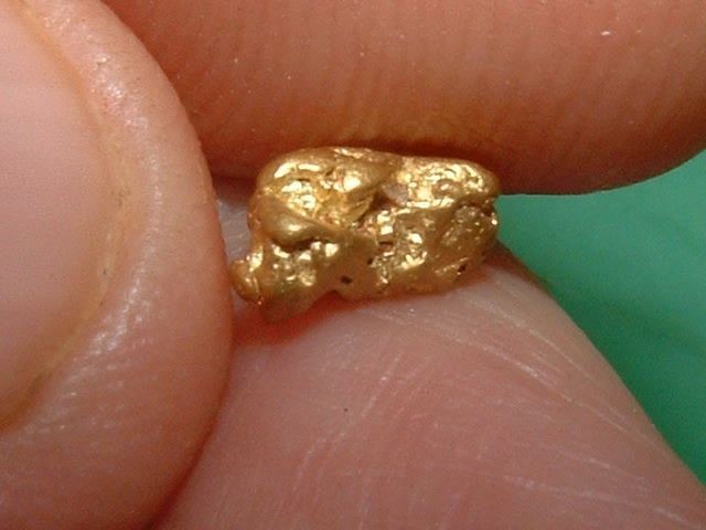 NATURAL GOLD NUGGET CALIFORNIA GOLD .73 GRAM