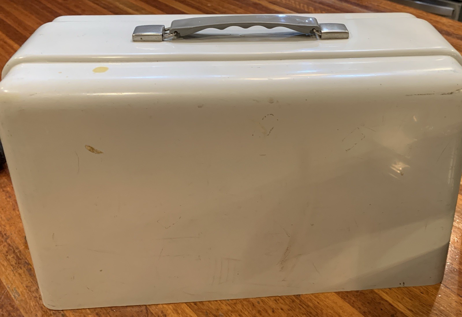 Vintage WHITE Gaiety Sewing Machine Model 703 with Pedal And Cover *Read