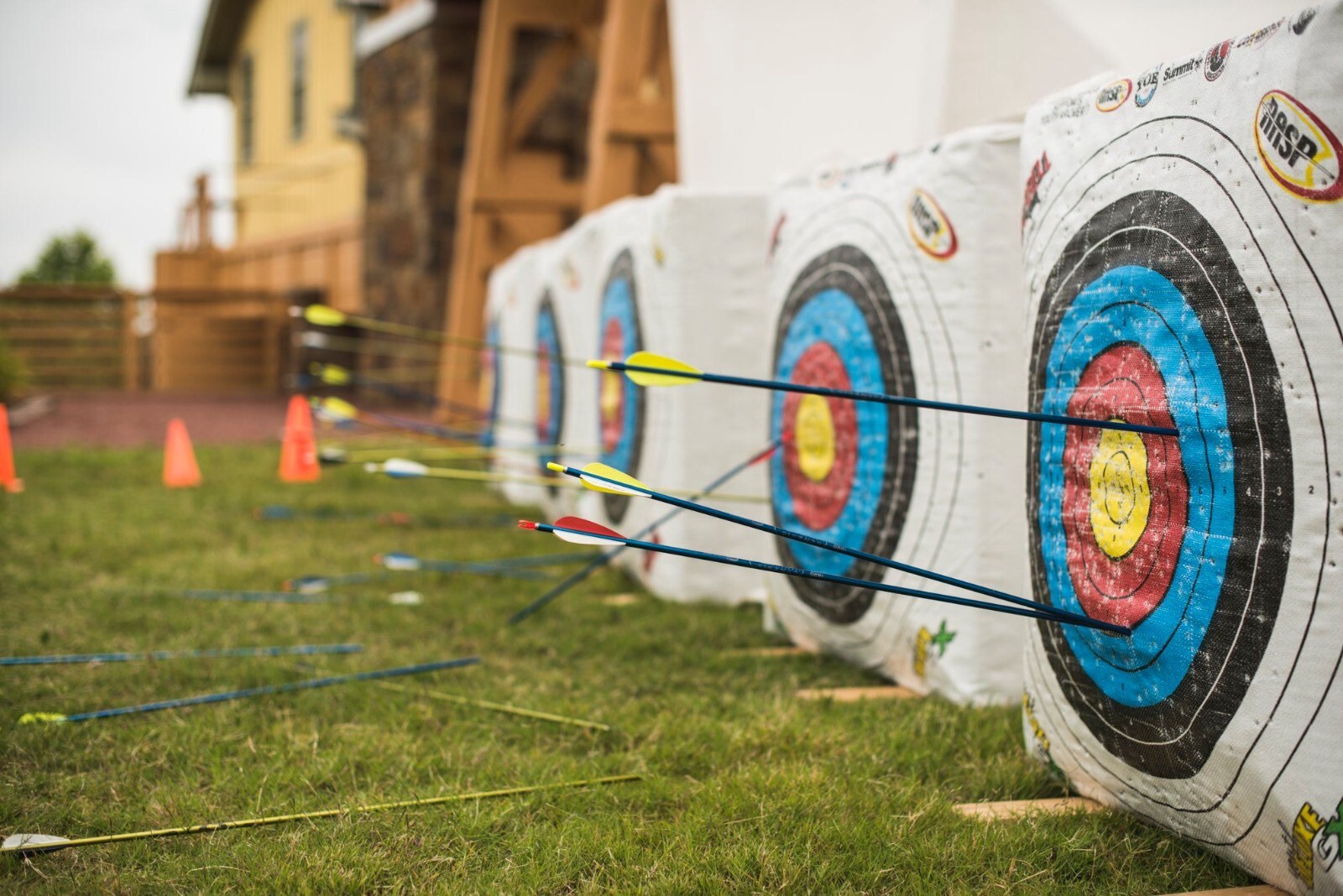 Morrell Youth Deluxe GX Archery Target 80cm Face | Built for Youth NASP Practice