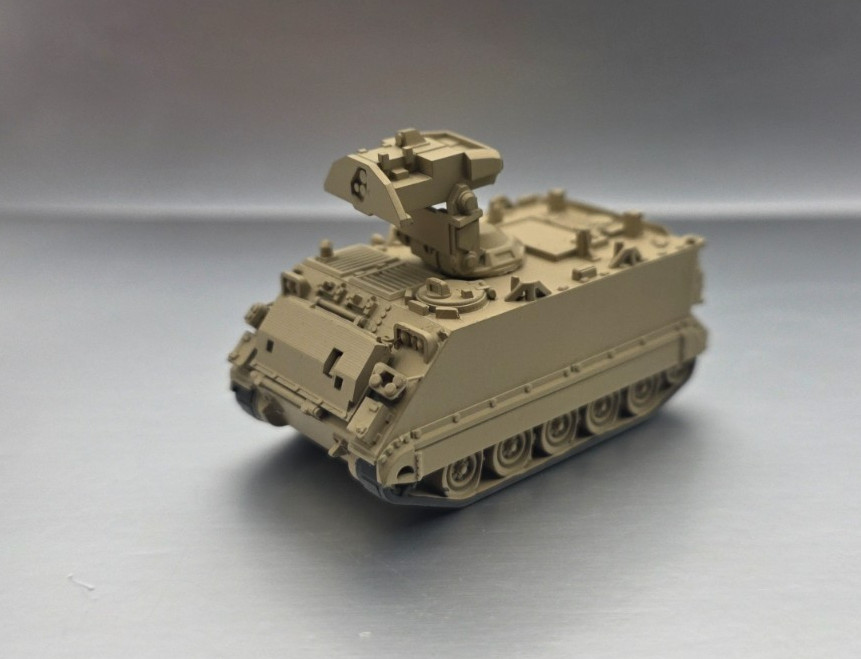 HO Scale 1:87 M981 FISTV (Fire Support Team Vehicle) US Army - Desert Camo