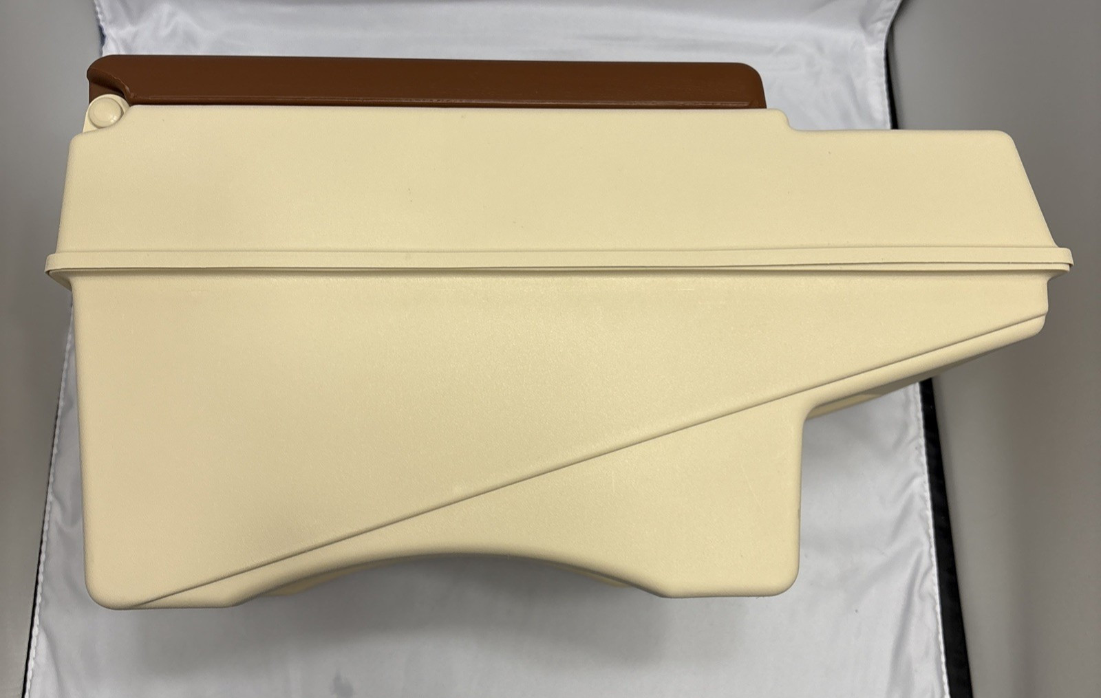 Vintage Little Kool Rest IGLOO Car Console Cooler Brown Tan Ice Chest 1983 NOS