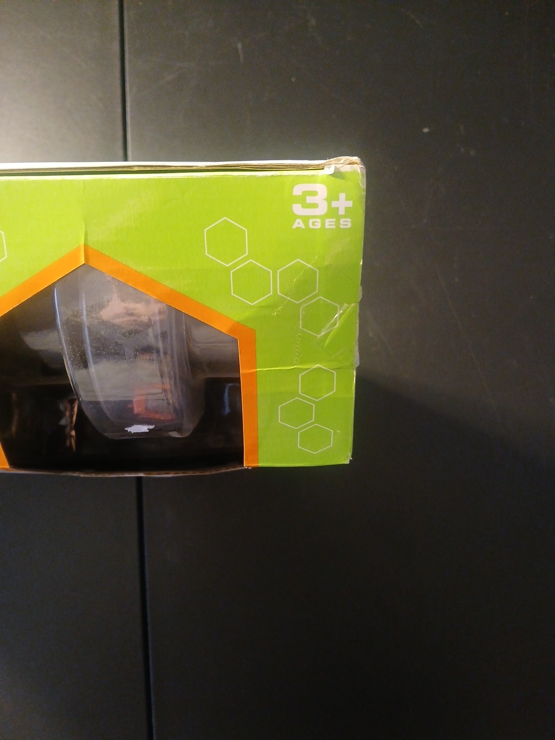 New Sealed Hex Bug Nano V2 Black Hole 58 Pcs Gravity Defying Robotic Creatures