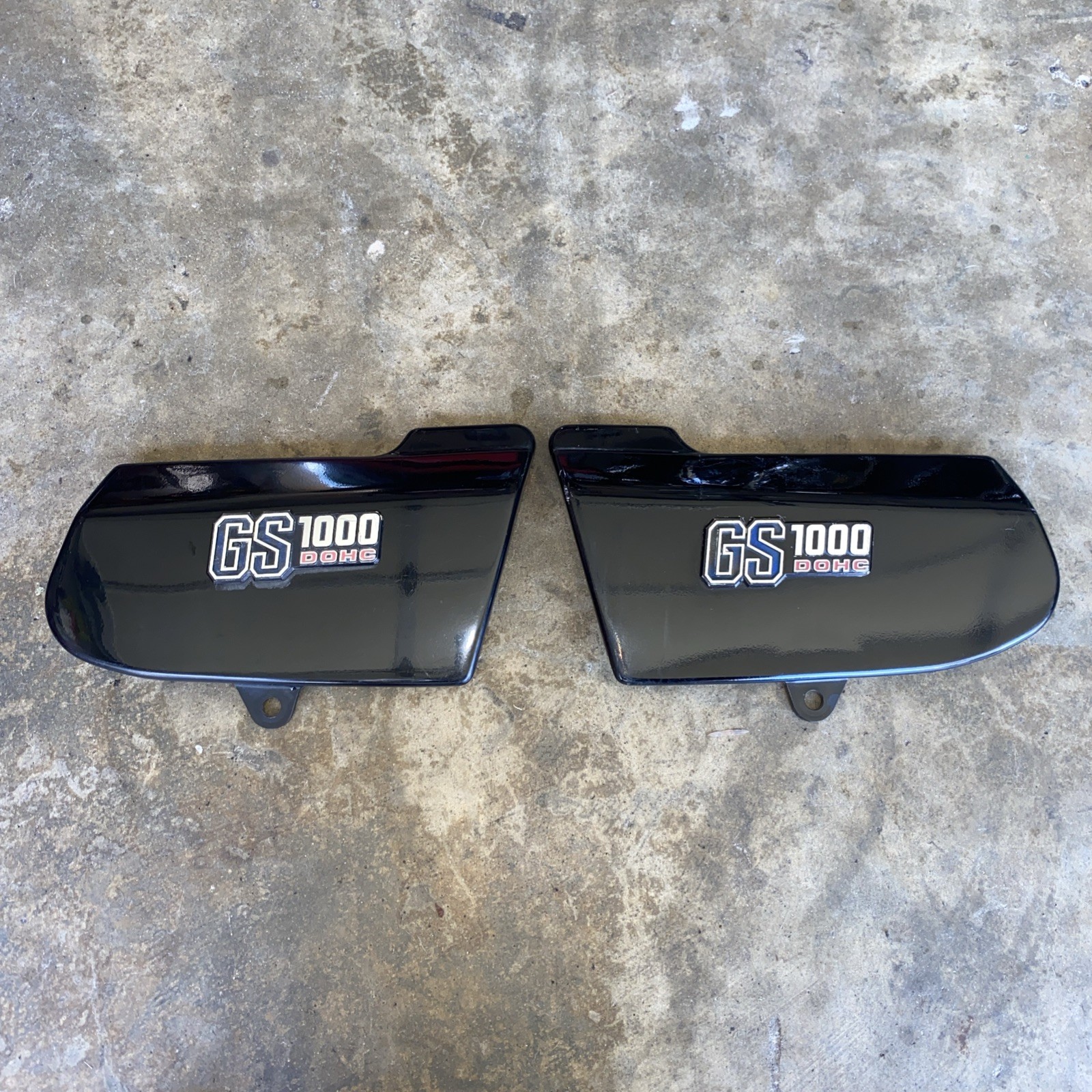 1978 Suzuki GS1000 Side Panels Frame Covers Set With Emblems OEM Original