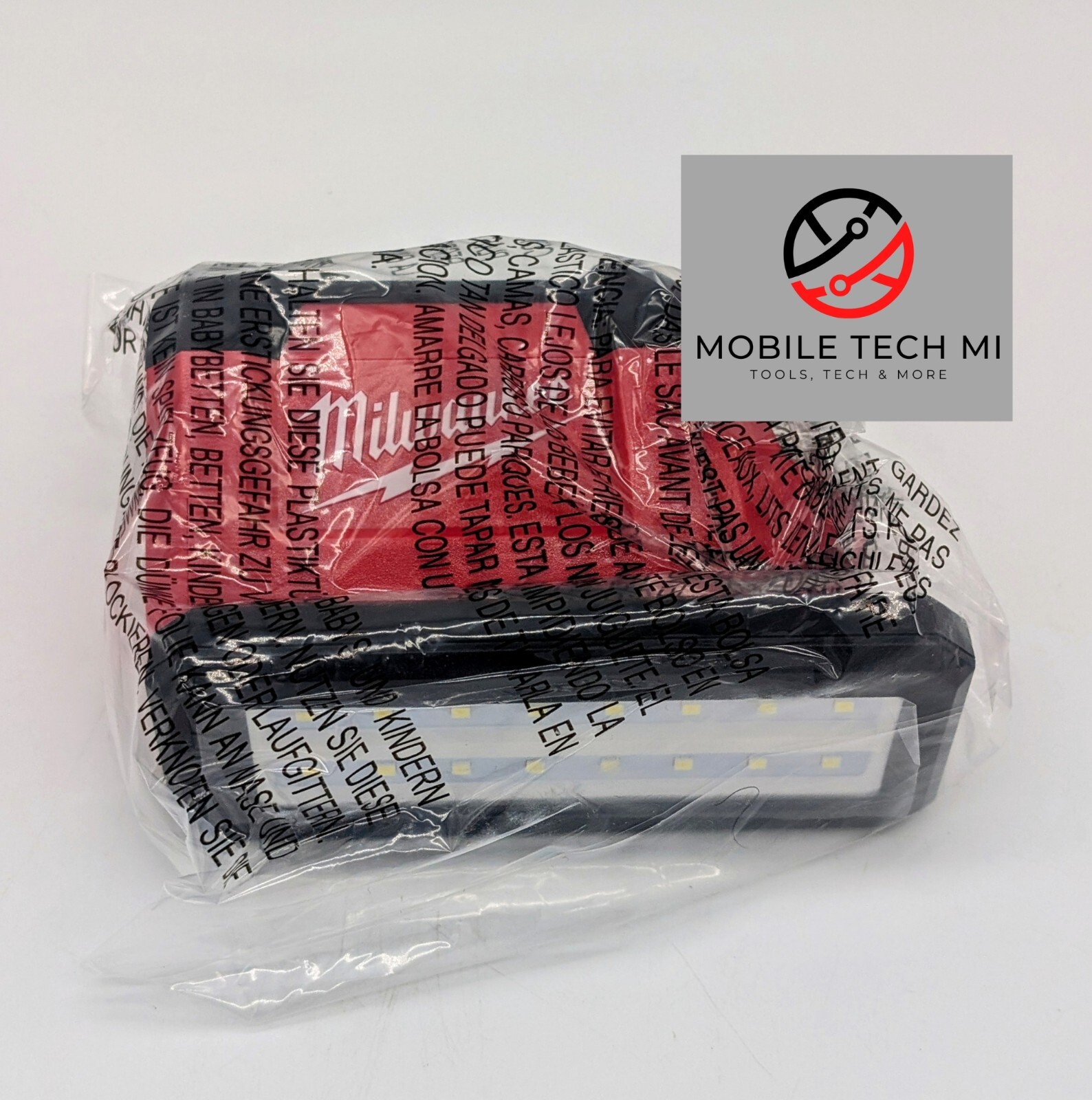 Milwaukee Tool 2367-20 M12 Rover Service & Repair Flood Light w/ 4.0 Ah Battery