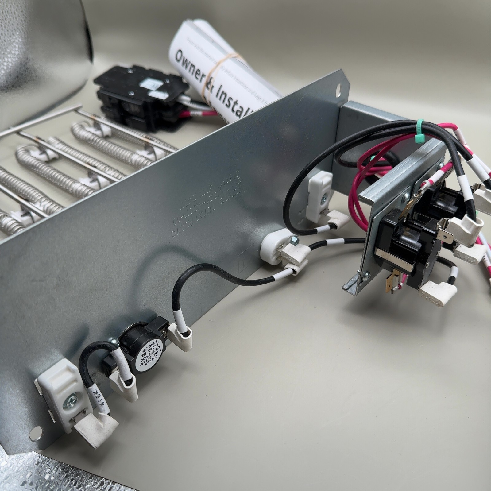 MRCOOL 5kW Heat Strip w Circuit Breaker 1.5‑5 Ton Universal Split Air Handler