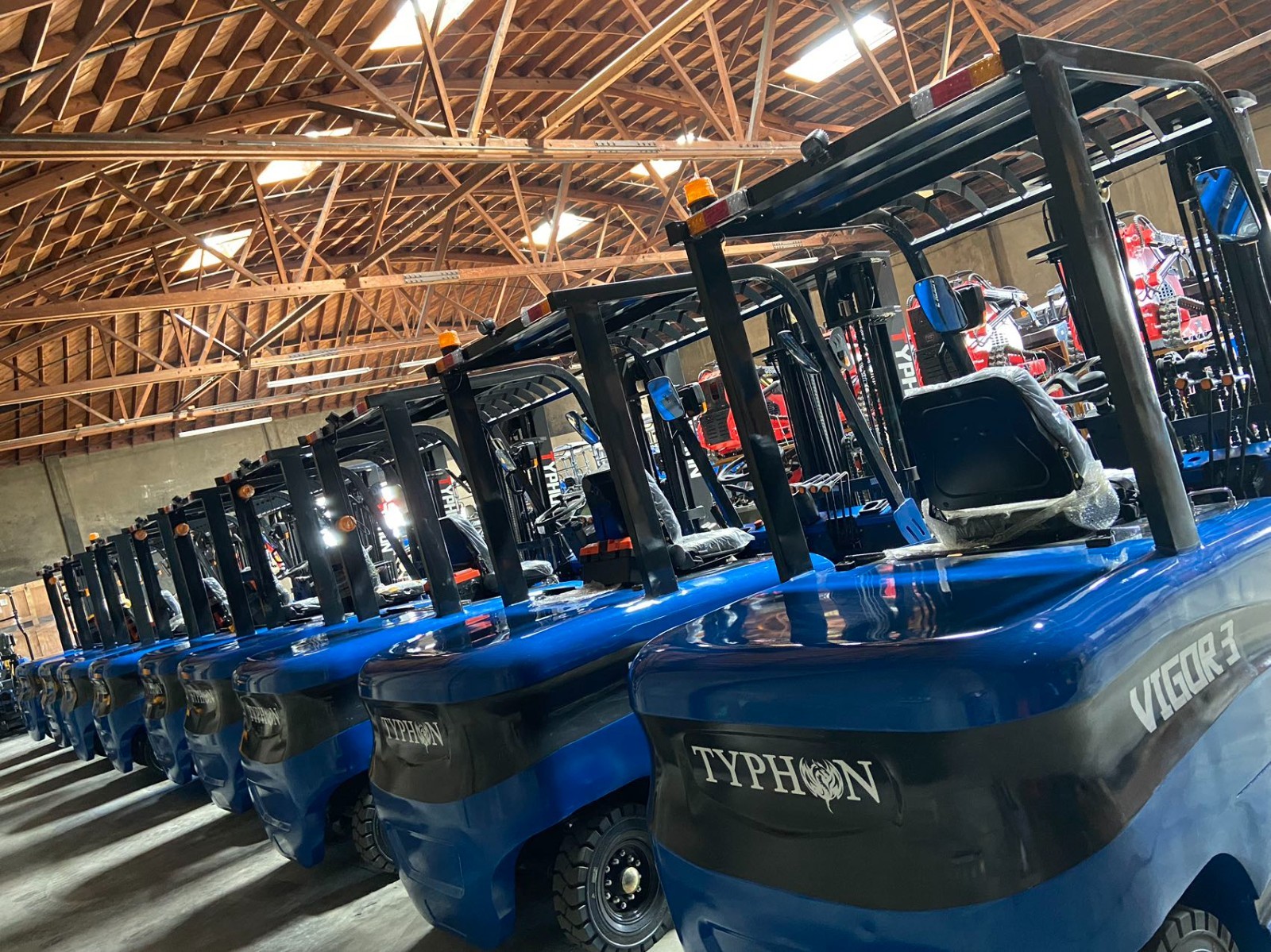 Brand New Electric Forklift 3 Ton Rated Capacity Lifter Truck USA w side shift