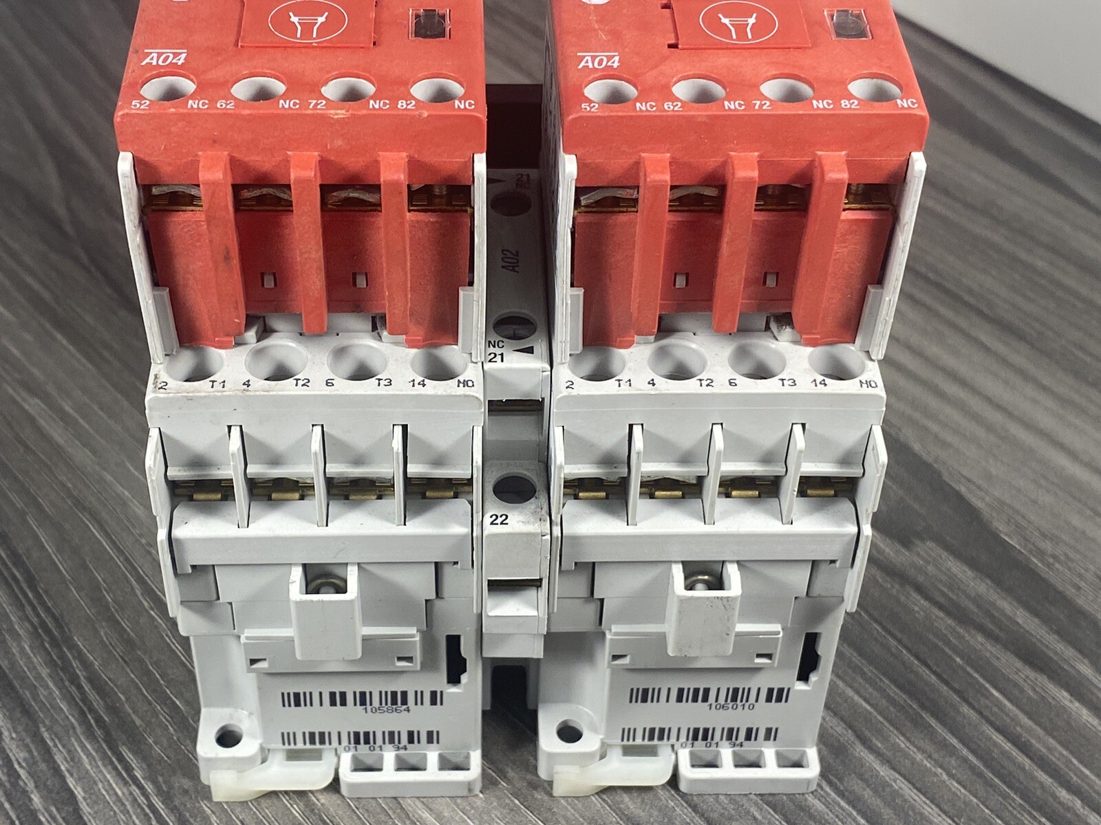 Allen Bradley 104S-C09EJ210C Ser B IEC Safety Contactor With Electronic Coil USA