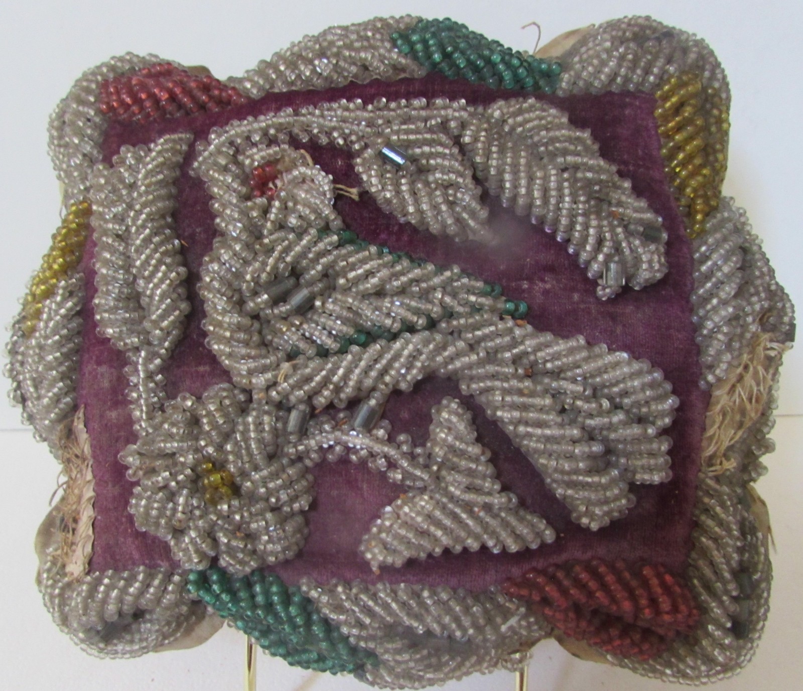 SALE~ OLD AUTHENTIC NATIVE AMERICAN INDIAN BEADED PILLOW~6" x 7"~ IROQUOIS ? (D)