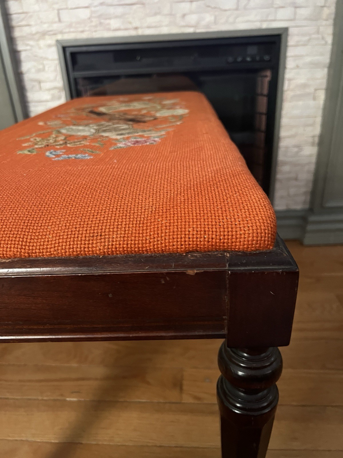 Aeolian Co Joseph Shale Div A40 Mahogany Piano Bench Needlepoint Top Vintage