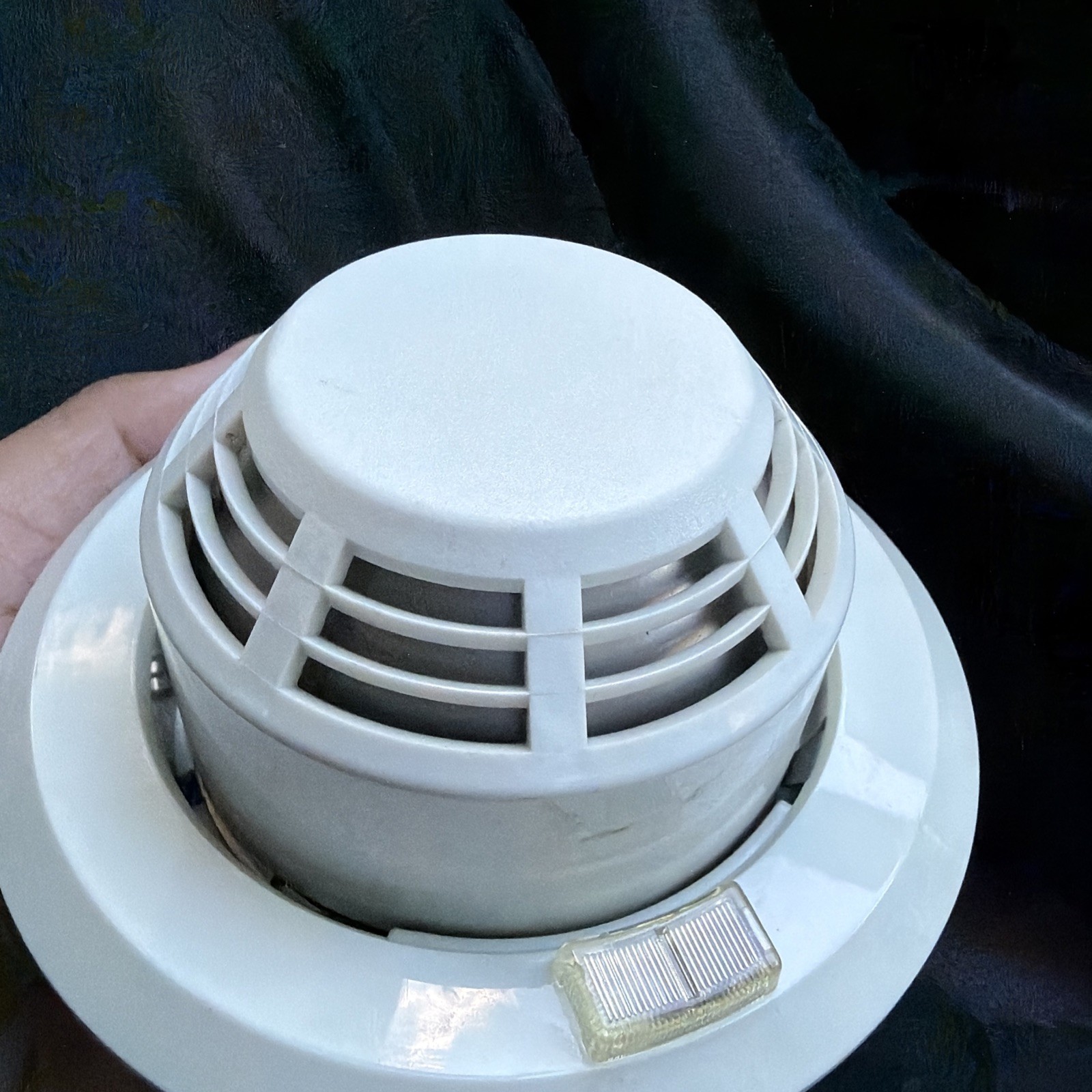 PYROTRONICS (CERBERUS) D1-2D SMOKE DETECTOR WITH BASE