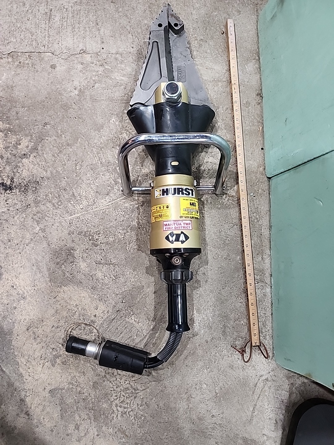 Hurst Hydraulic Jaws of Life Combi Tool Spreader / Cutter w/ Quick Connect Used