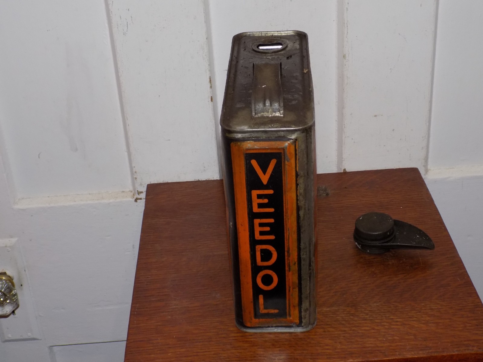 Vintage Veedol Empty One Gallon Oil Can