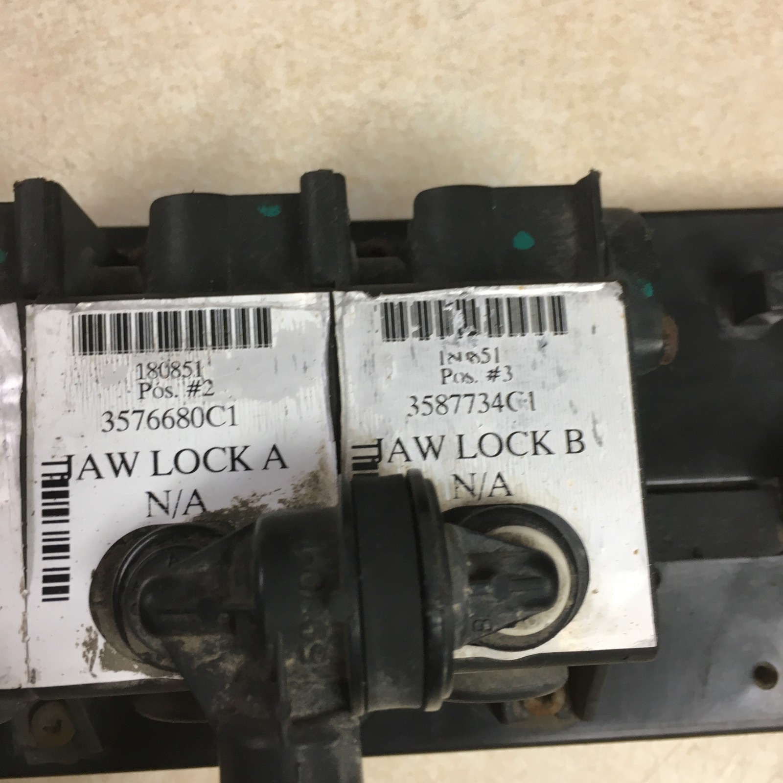 International Air Brake Solenoid Control Module 2506711C91 3576680C1 3587734C1