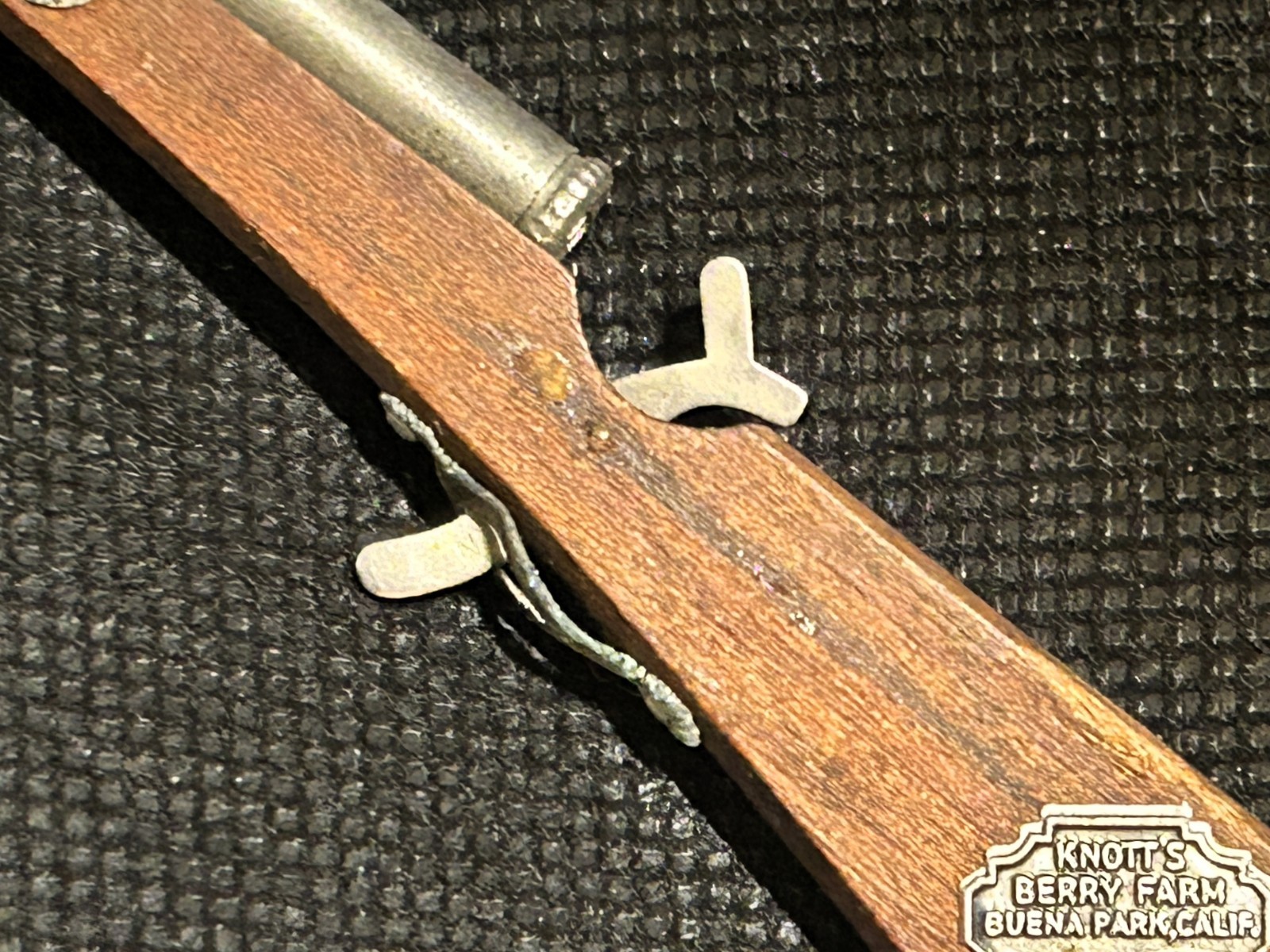 Vintage~Knott's Berry Farm Souvenir Cowboy Rifle Toy~Retractable Mechanism~Works