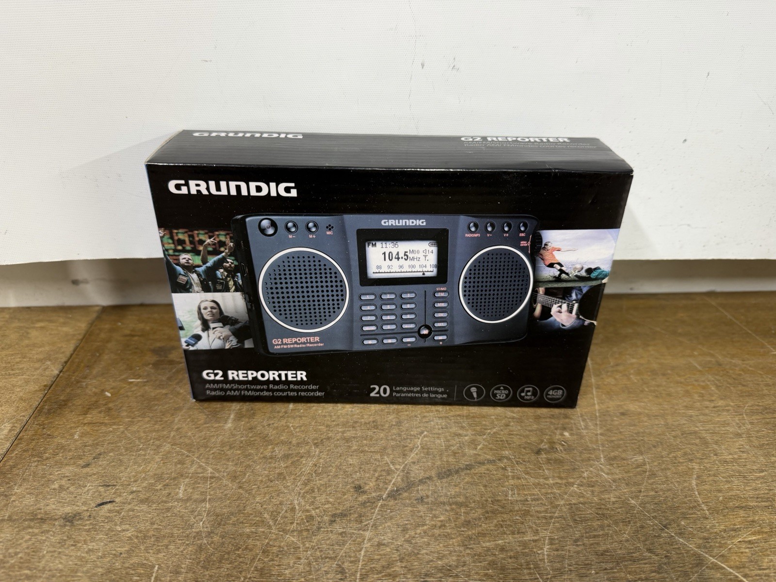 GRUNDIG ETON G2 REPORTER PORTABLE SHORTWAVE RADIO BARELY USED MINT