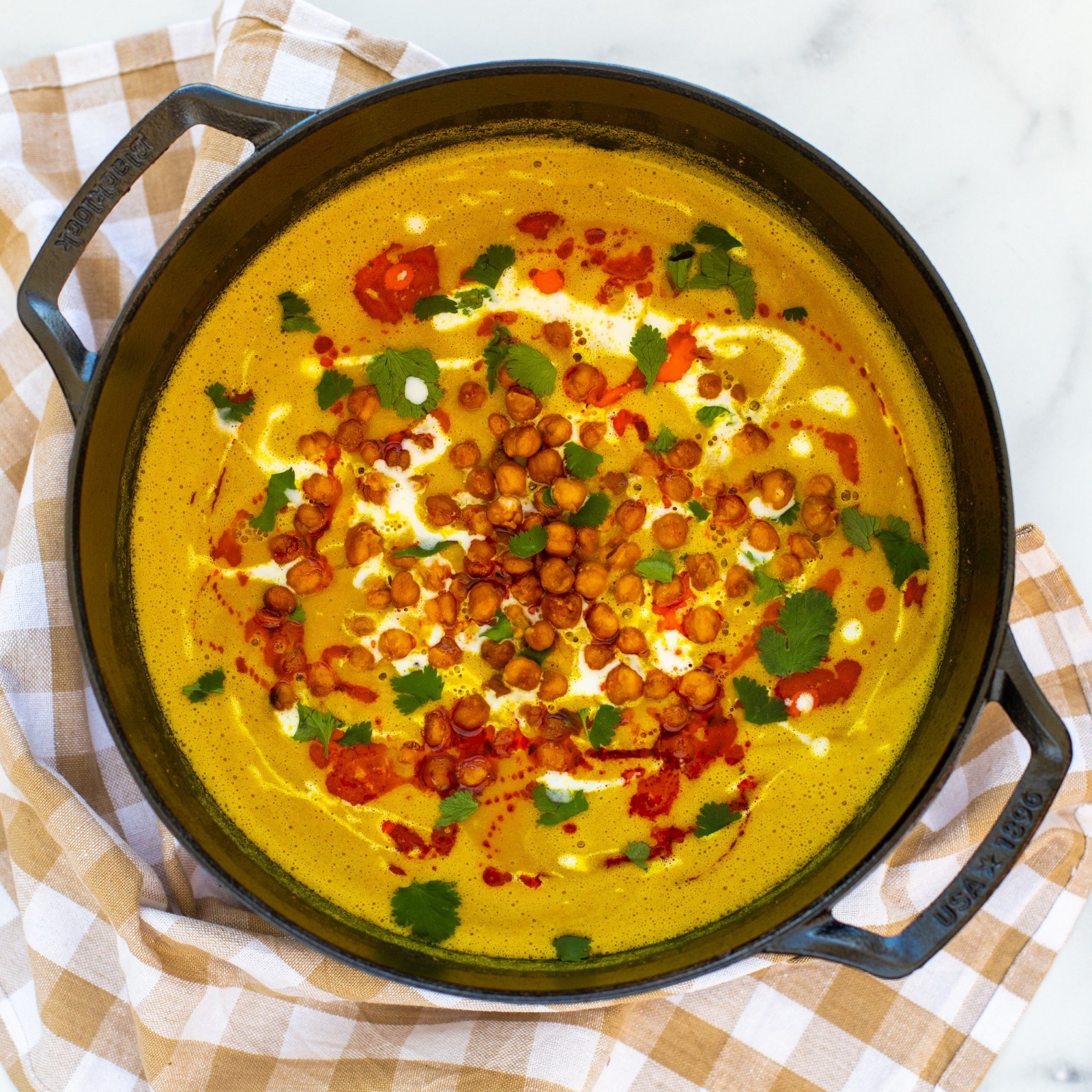 Lodge Blacklock Triple Seasoned Cast Iron Dutch Oven, 5 1/2-Qt.