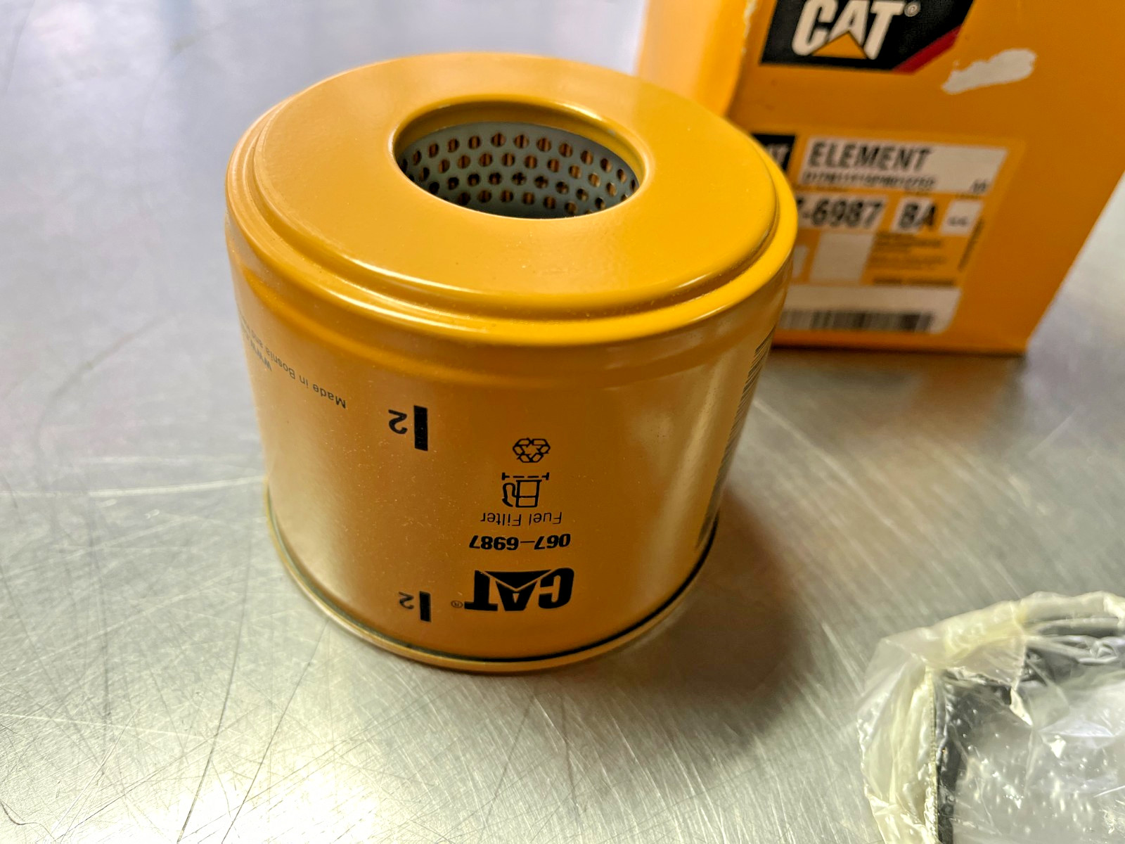 067-6987 Genuine OEM CAT FUEL FILTER CATERPILLAR 0676987