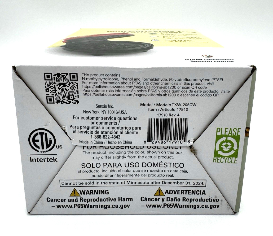 Bella Christmas Tree Mini Waffle Maker 350W Compact Holiday Limited Edition New