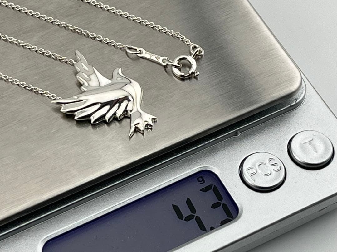 f088 Rare, excellent condition Tiffany & Co. Dove necklace, dove/bird design,