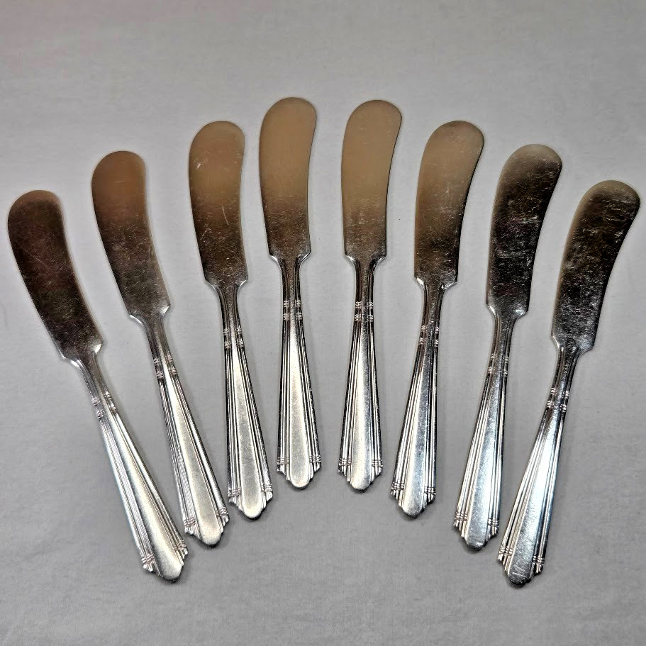 Wallace Serenade II Silverplate Set of 8 Flat Handle Butter Condiment Spreaders