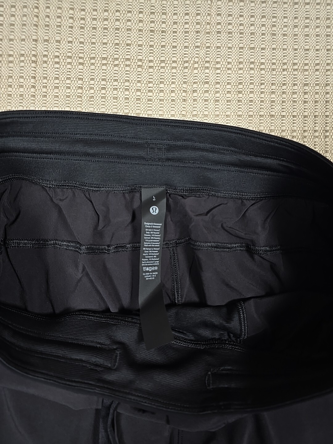 Size Large Lululemon T.H.E. Short 9" Linerless BLACK LM7AA0S BLK Men's New NWT