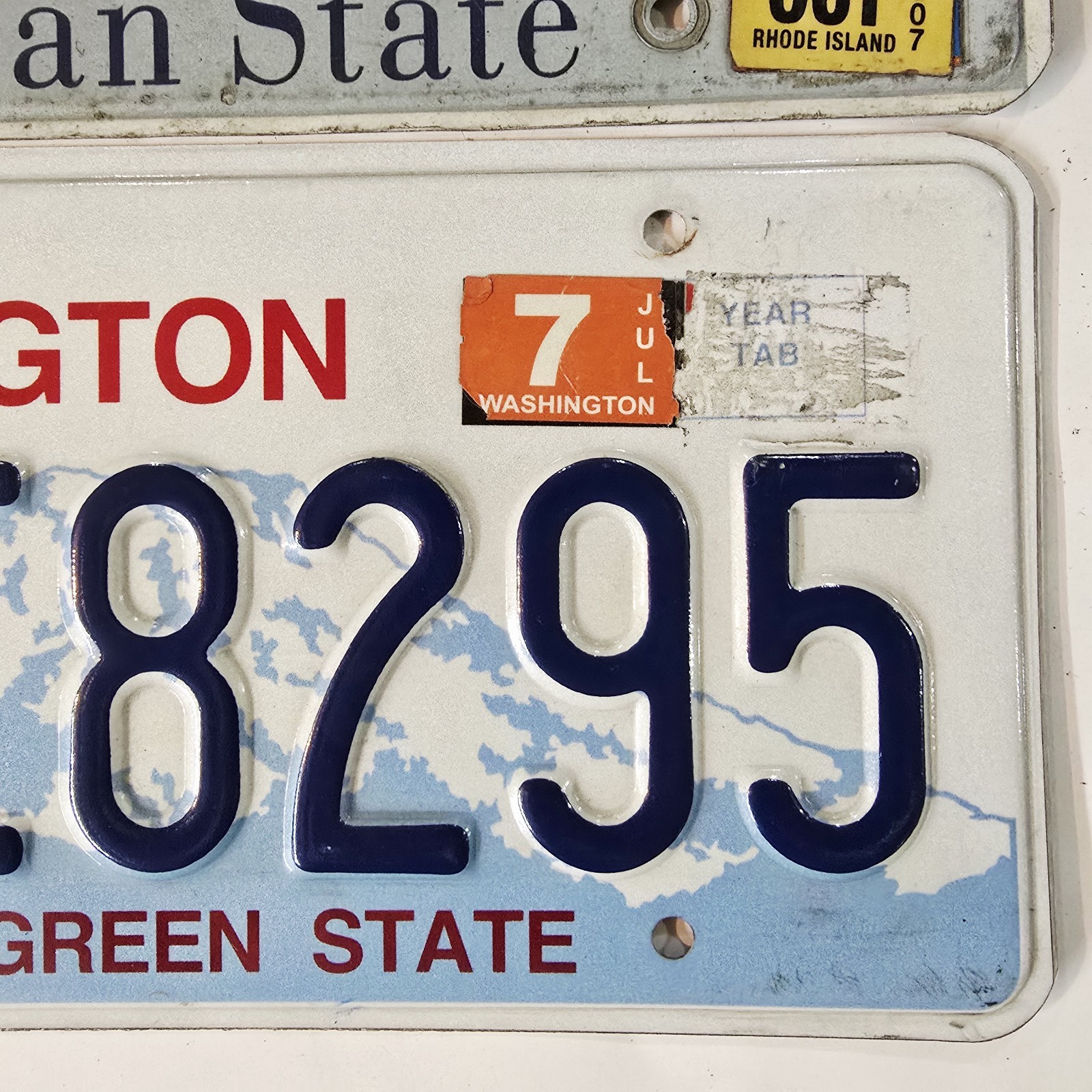 License Plate Lot 2 Tags 🔥FREE📬🔥 Rhode Island KZ-672 & Washington AZE8295