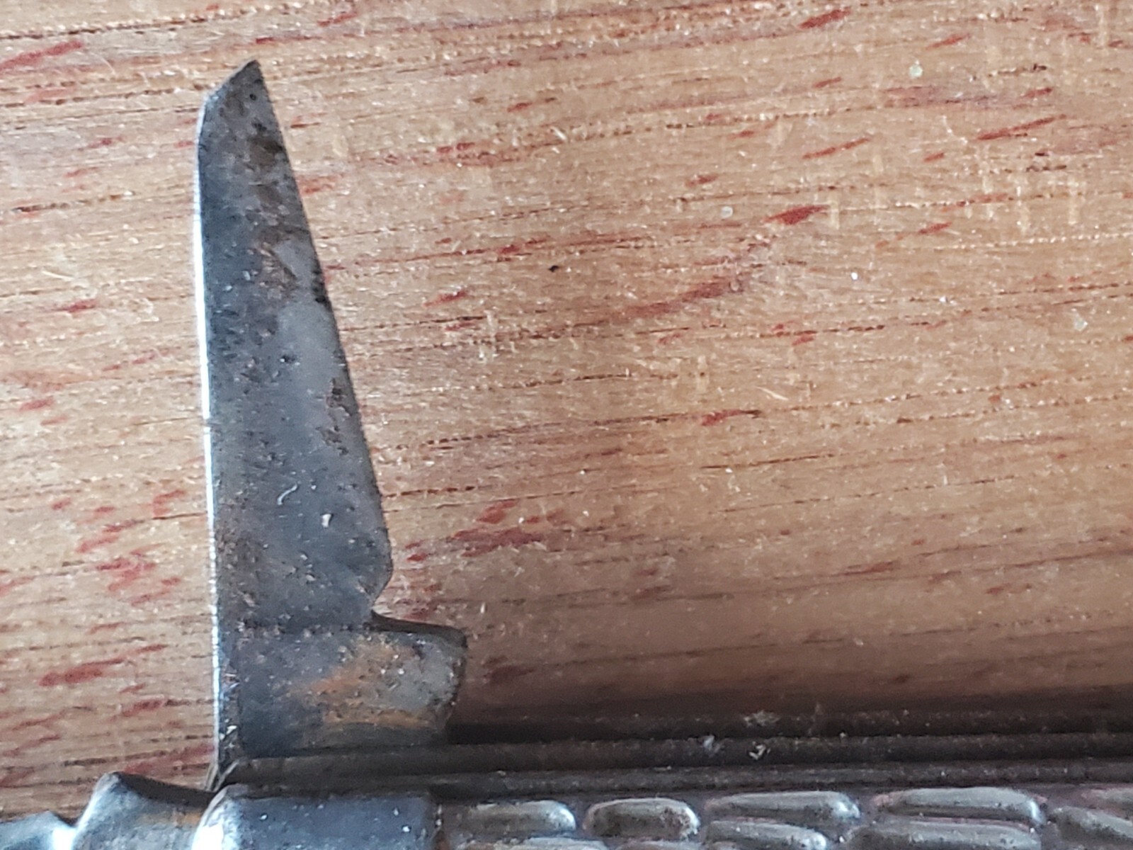 Vintage IMPERIAL 2 Blade Folding Pocket Knife Metal Handles NO Snap Rough Bad