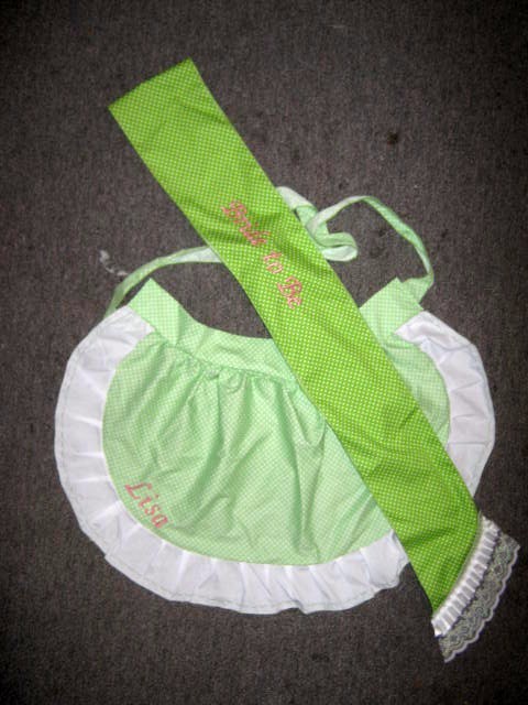 1/2 APRON & SASH SET Available most colours M2O All occasion Message names etc