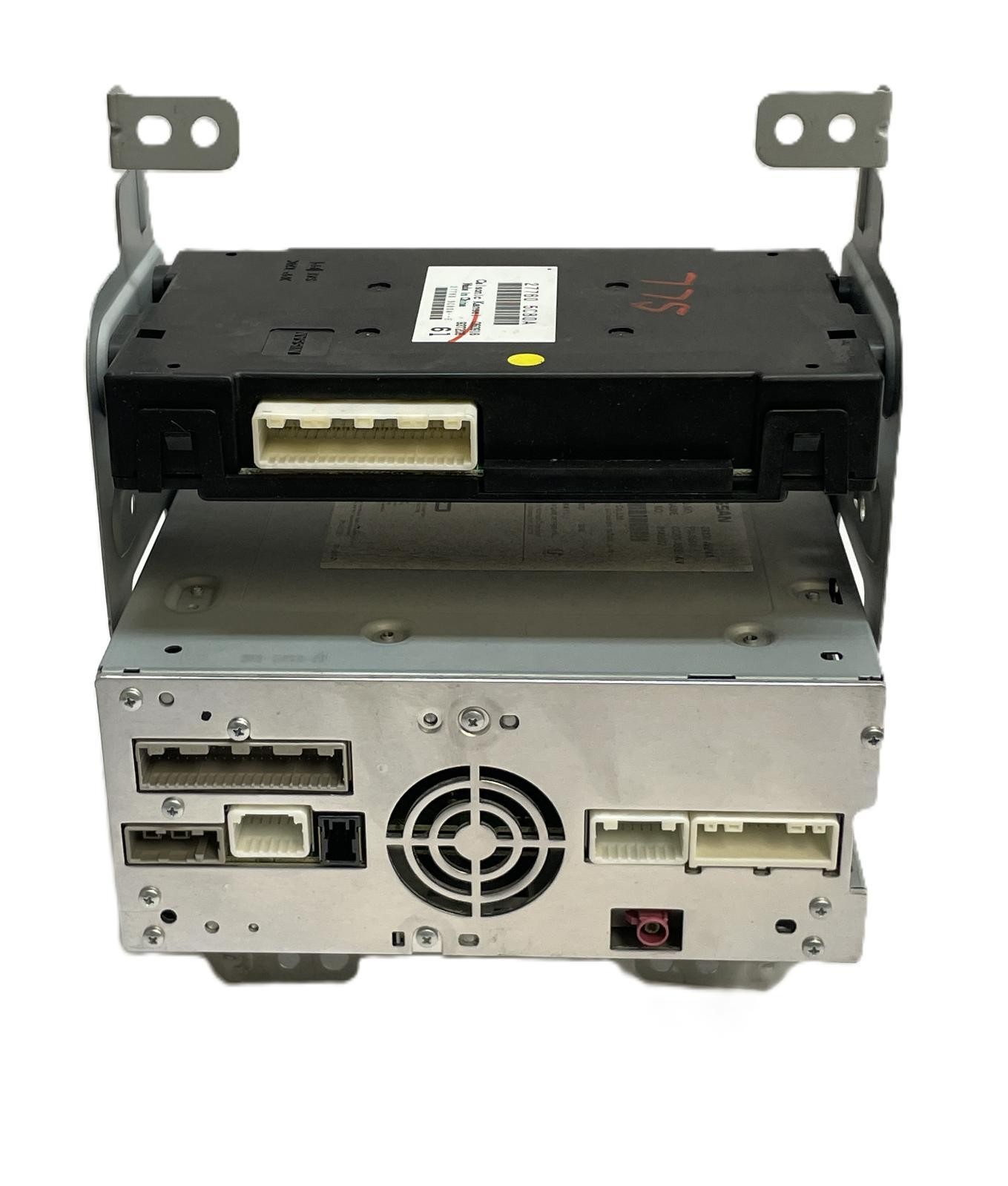 2017 INFINITI Q50 A/V AM-FM-CD-Receiver OEM 28330-4HB4A Temperature Control