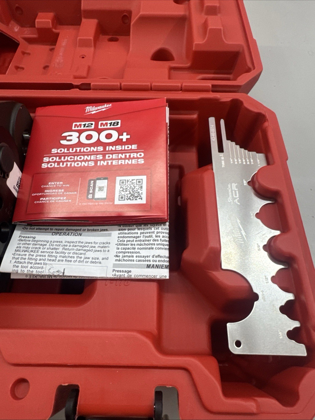 Milwaukee 49-16-2661M Press Jaw Kit - Set of 6 Pieces, Red