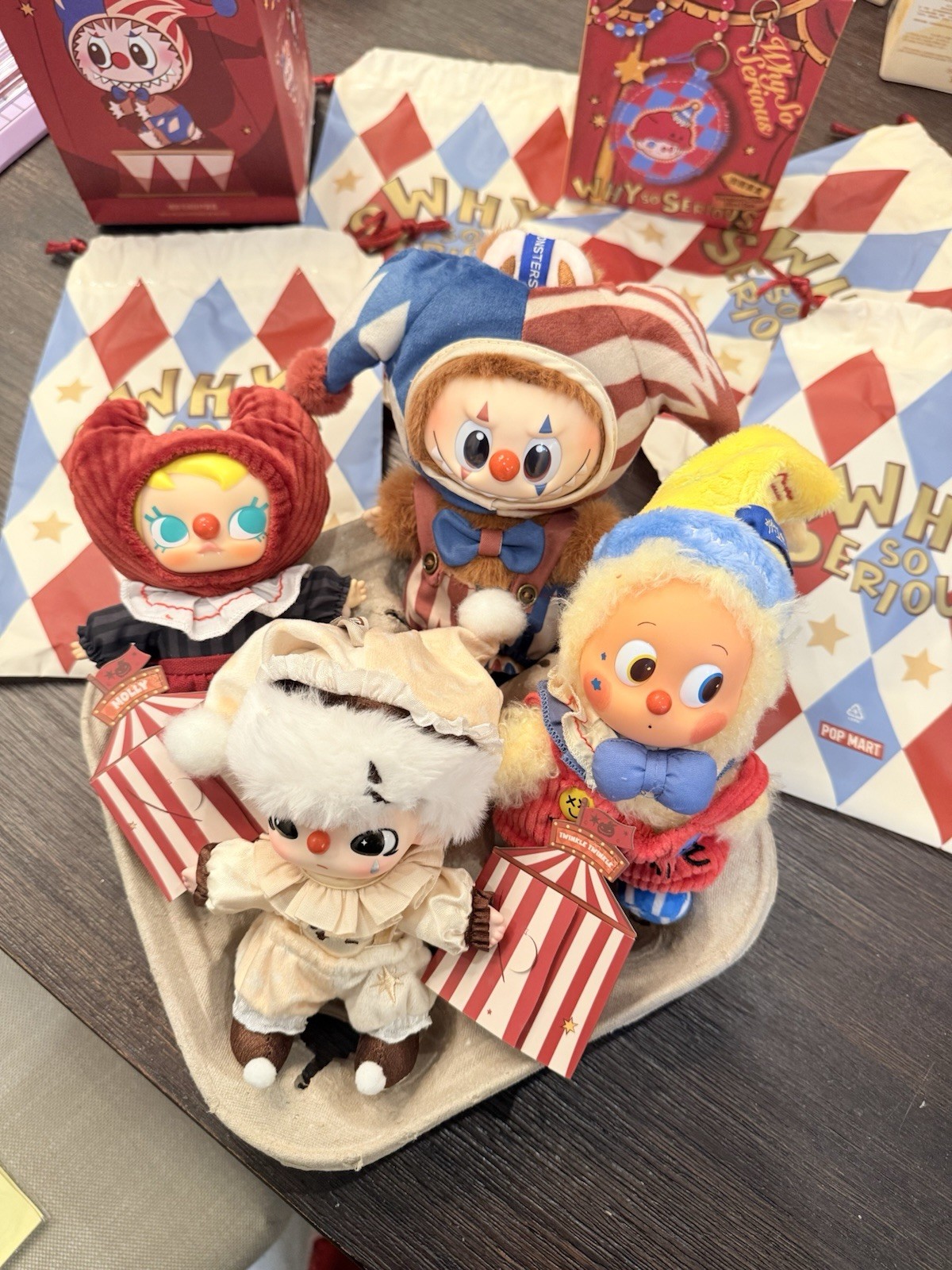 Pop Mart, Why So Serious Series Vinyl Plush Pendant (JUGGLING CLOWN)