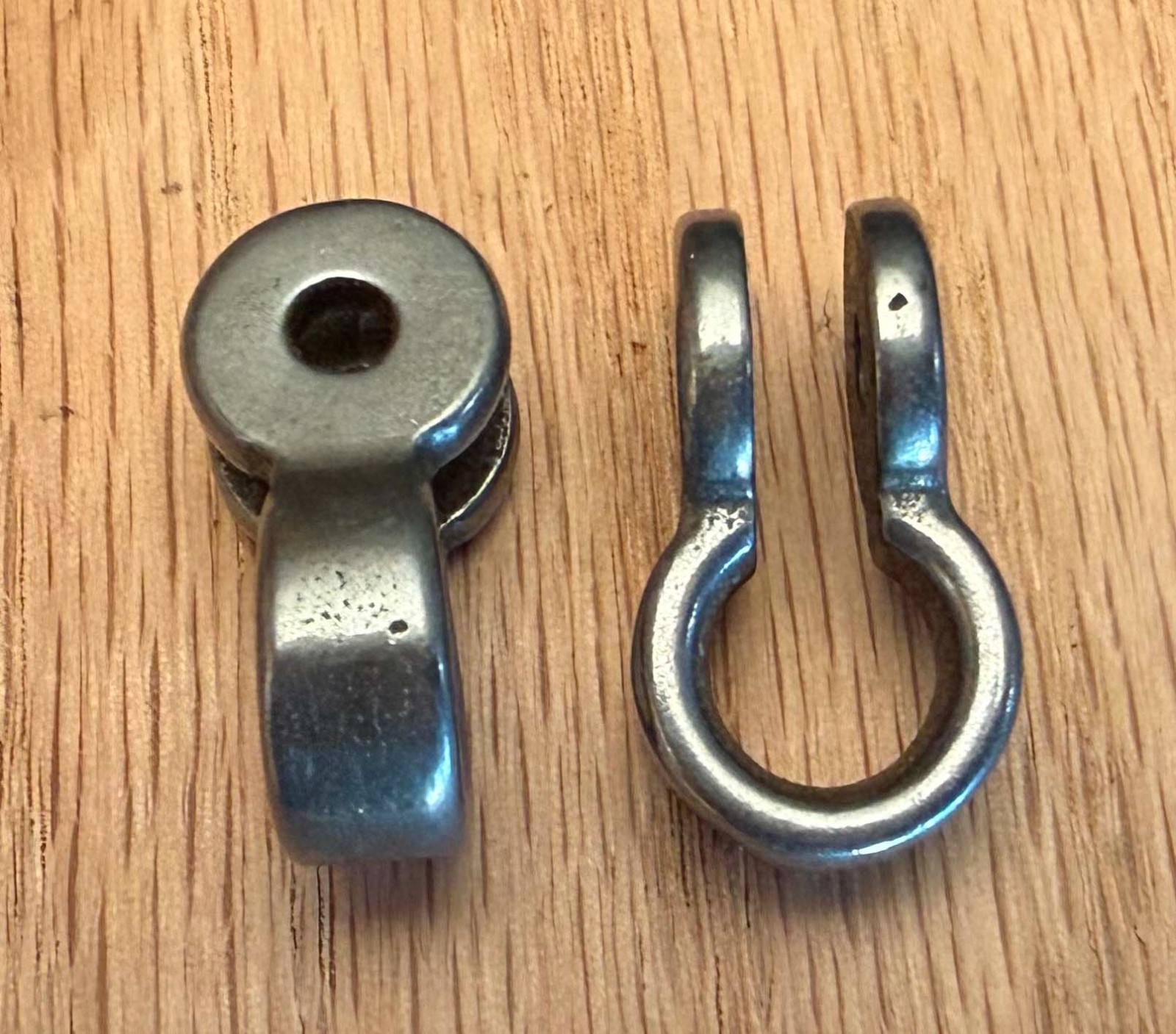 NEW 1 PR CALIFORNIA Cowboy Vaquero BRIDLE BIT Stirrup CLEVICES