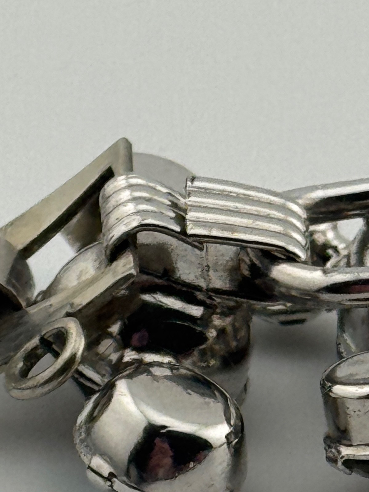 Vintage Juliana D&E 5 Link Bracelet Oval AB Aurora Borealis Rhinestone READ