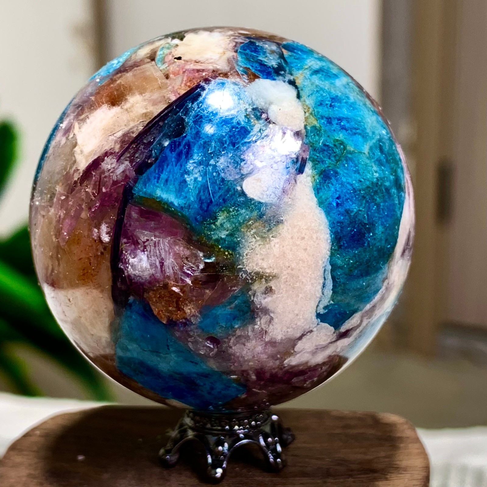 152G Natural Blue Aptite +Sun Stone purple lepidolite Sphere mineral sample