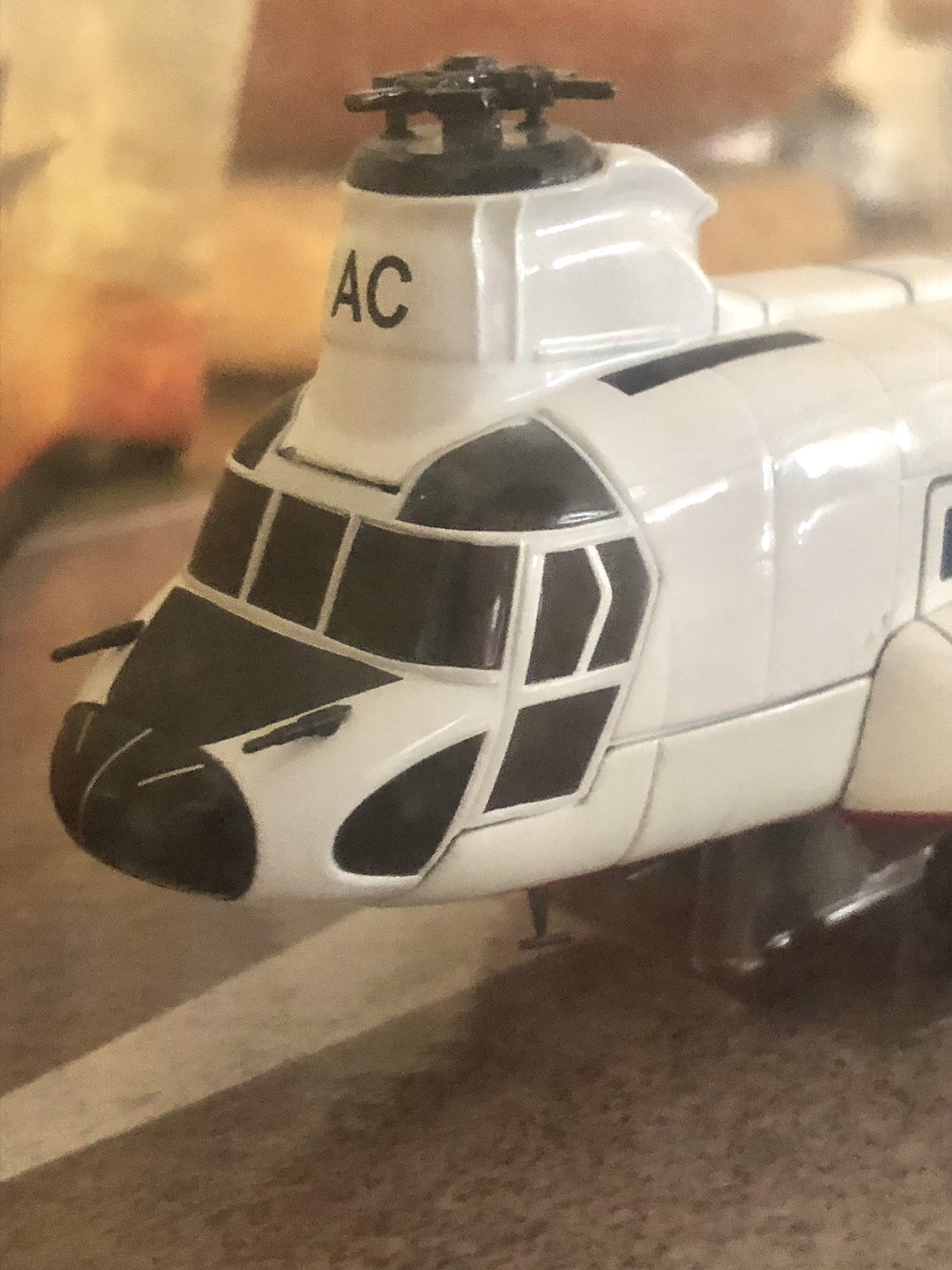 Corgi AA34207 Boeing-Vertol BV-234L Chinook British Airways Helicopters 1982