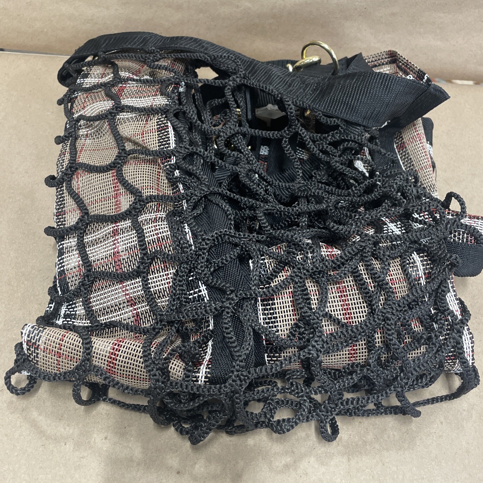 Kensington ~ KSFB2-121 ~ 2 Flake Slow Feed Hay Bag