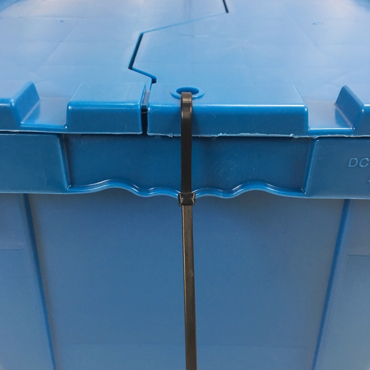 UBMOVE Storage and Packing Plastic Tote Crate Attached Lid Flip Top, 27"x16.9"x1