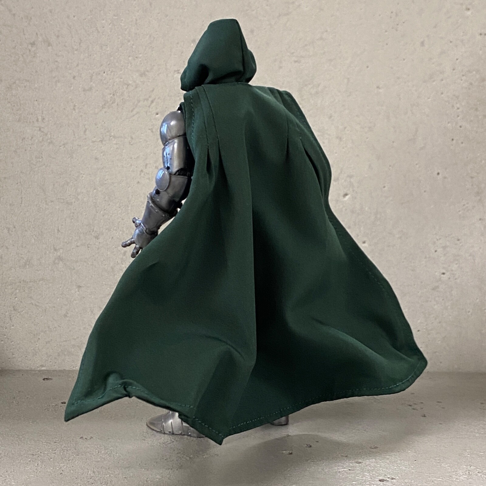 PB-DRDM-SET: Green Deluxe Outfit Set for Marvel Legends Dr. Doom (No Figure)