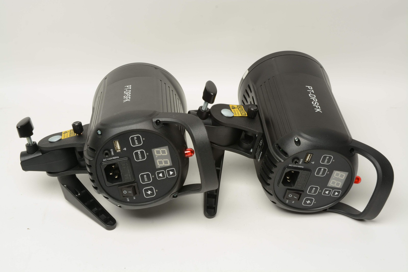 Platinum Pro Studio flash kit PT-DPSFK w/2X stands, softbox, reflector+