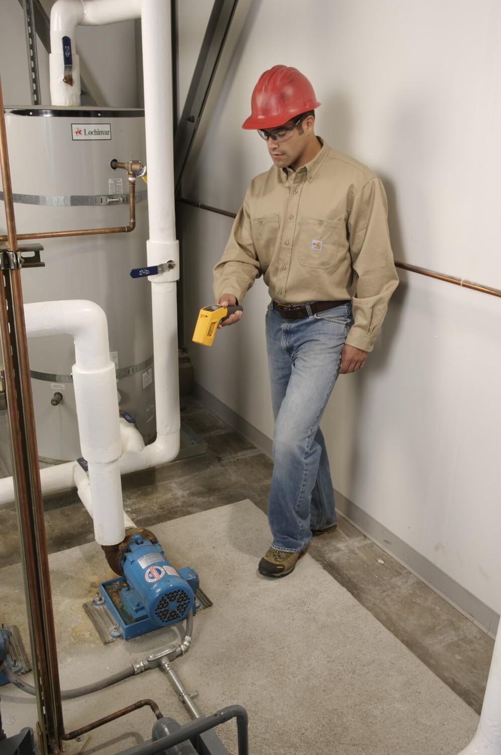 Fluke 568 Infrared Thermometer, -40 to 1472 Degrees F, Single Dot Laser Sighting