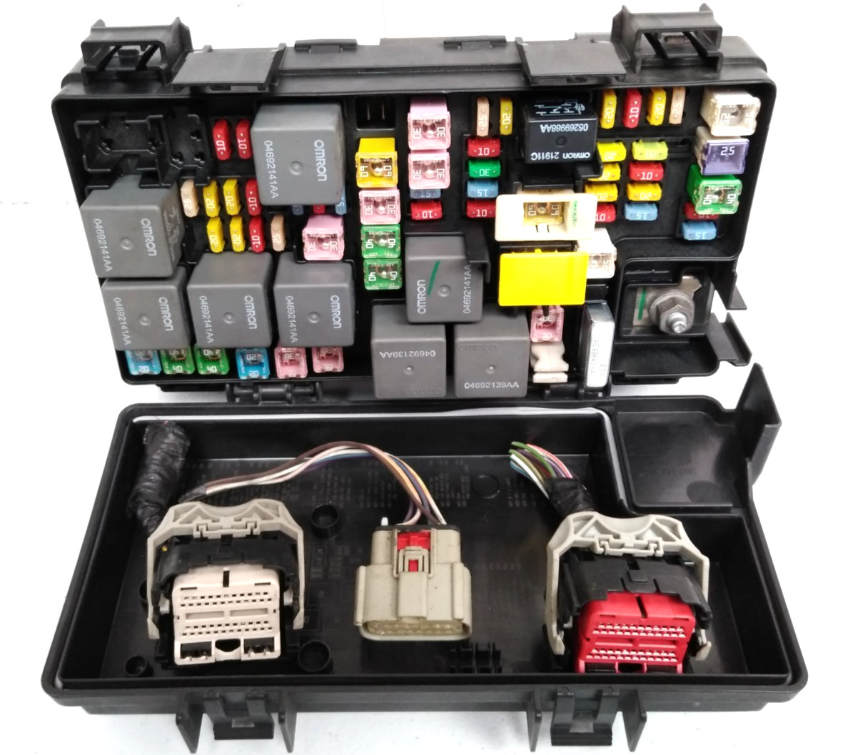 04692235AF Dodge 2008 Nitro Jeep Liberty Fuse Box Integrated TIPM Engine Bay A57