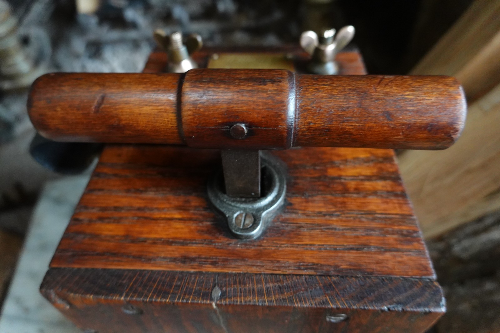 Antique "HERCULES" 30 CAP BLASTING MACHINE Dynamite Detonator Plunger Box