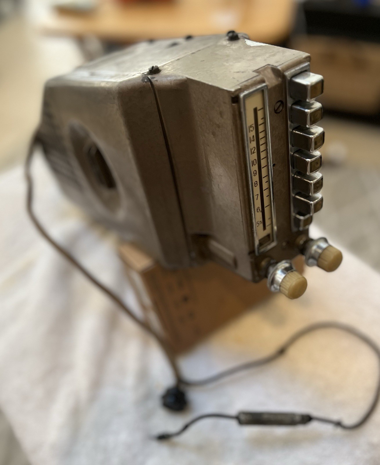 Mopar Model 800 Radio 1940s Plymouth, Chrysler, Dodge, Desoto, Great Condition